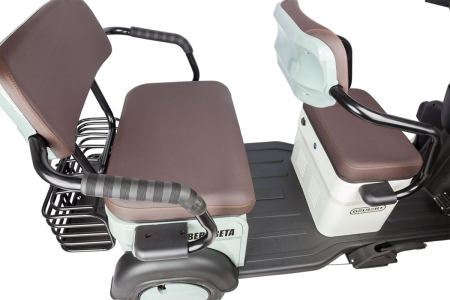 Электротрицикл Rutrike Gelbert Beta 48V/60V 800Вт серебристо-белый